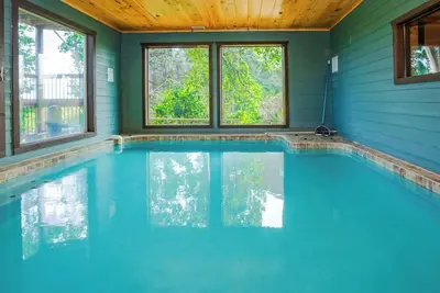 Image de Serenity in the Mist - Private Indoor Pool, Arcade Games, Pet Friendly!