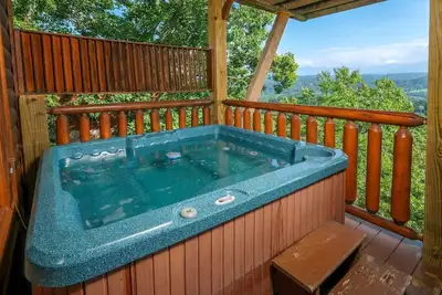 Image de Mountain Playhouse - Steamy Hot Tub, Pool Table & Incredible Views!