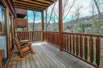 The Great Outdoors - Pool Table and Hot Tub