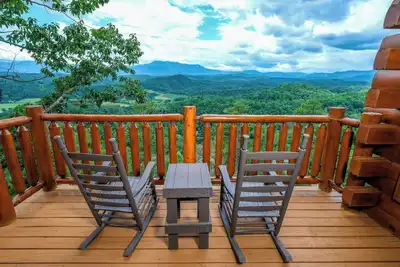 Image de Misty Blue - Mountain View, Hot Tub & Pool Table