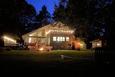 Image de Lake Vermilion's Prime Location to do it all, your own private lake home!