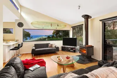 Image de La Casa del Mar beach house with Lorne bay views