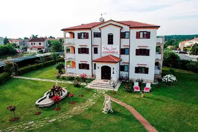 Image de Appartement de vacances Funtana pour 1 - 4 personnes avec 2 chambres Ă coucher - Logement de vacance