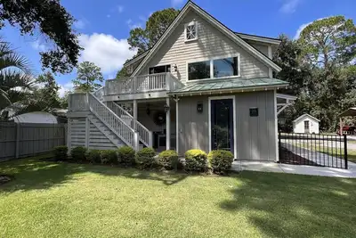 Low Country Living In Old Town Bluffton