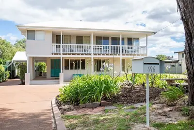 Image de Salty Dayz Retreat Steps from Busselton Beach