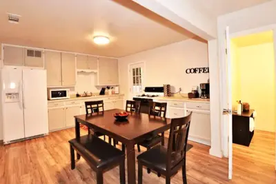 Image de S1 - Enchanted Getaway ☀ Near River + Rec Area❣