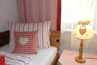 Image de First floor apartment (71 sqm) with tiled stove for 4 people