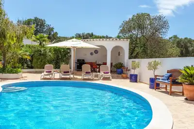 Image de Villa Sagres avec vue sur les montagnes, piscine et Wi-Fi