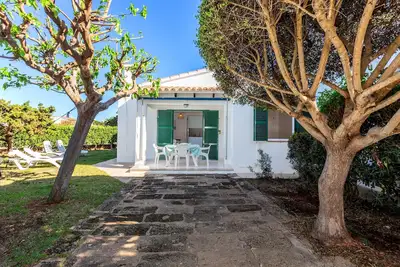 Image de Charmante maison de vacances \"Villa Goyo\" près de la mer avec climatisation et jardin
