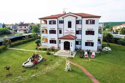 Image de Appartement de vacances Funtana pour 1 - 5 personnes avec 2 chambres Ă coucher - Logement de vacance