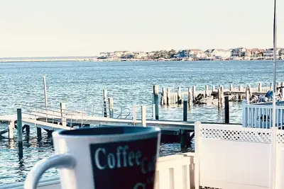 Image de Bayfront, Dock, Sunset Views!