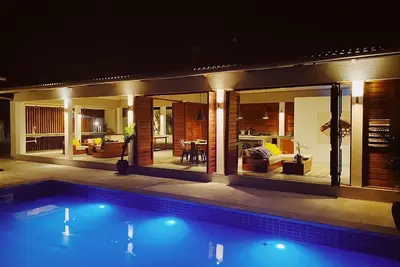 Image de Stunning Modern Tropical Beach Villa with Private Pool
