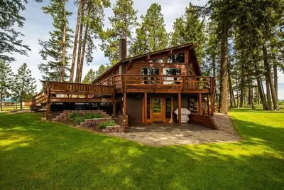 Image de Spring Creek Cabin is the quintessential Montana vacation property!