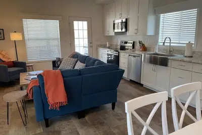 Image de A wonderful 3 bedroom/2 bath rental (1, 000 sq