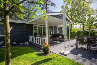 Image de Belle maison de vacances privée pour 6 personnes avec piscine, Wifi, Tv, terrasse et parking