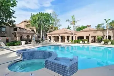 Image de Beautiful North Scottsdale 5 Star Condo Complimentary Wifi, Cable & Heated Pool.