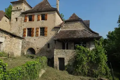 Image de Figeac: quercynoise house surrounded by nature with magnificent view