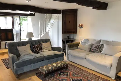 Image de Characterful, cosy cottage with far reaching views along the Slad Valley