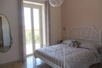 Image de Relaxing Vacation Rentals Close To City Center - Late Check-Out Included!