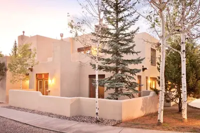 Image de Sangre de Cristo Mountains, Art Galleries, Tex-Mex Cuisine Galore!