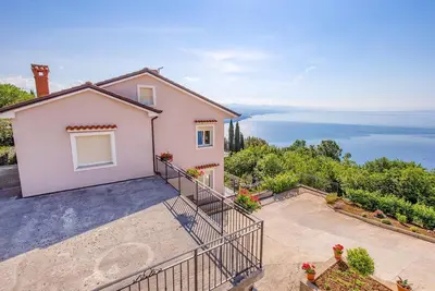 Image de Bel appartement à Bregi avec WiFi