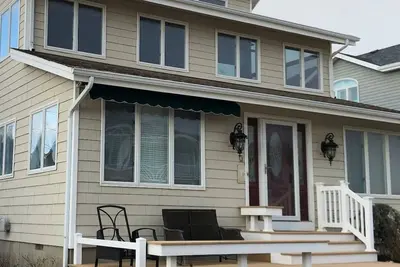 Image de The Perfect Family Beach House - Just Steps Away From The Beach