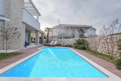 Image de Luxury Villa White Rose with the Pool near Zrce Beach