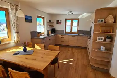 Apartment Hipp No. 3 - 90m² new building on the 1st floor with balcony and mountain view in a top location