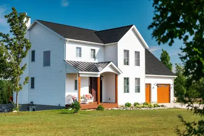 Image de French Rd Farmhouse In Heart Of Leelanau County