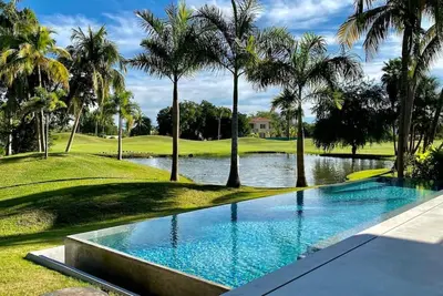 Image de Lake View House In El Tigre Golf Club Near The Beach
