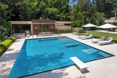 Image de Stunning Guest Cottage with Pool in the Heart of Ross