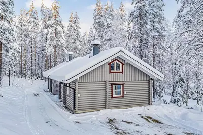 Image de Ylläksen tunturihonkamaja 5 by Interhome