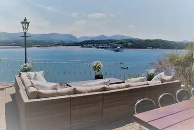 Image de Exclusive House Private Beach Sea Front Sleeps 13 Amazing Views