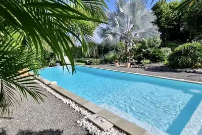 Image de Villa de prestige de 130m2, piscine à débordement, patio, aucun vis a vis