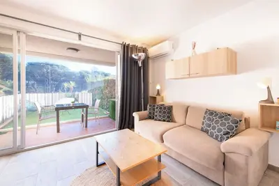 Image de Studio Cabine - Proche de la mer - Résidence avec piscine