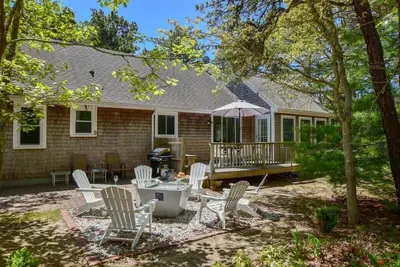 Image de 5-Mins to Forest Beach Dog Friendly!