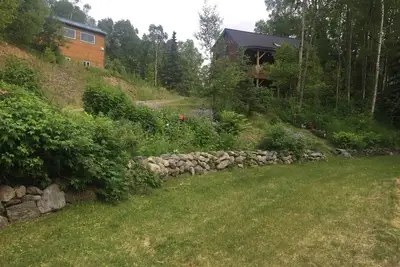 Image de Comfortable apartment with spectacular mountain and ocean views.