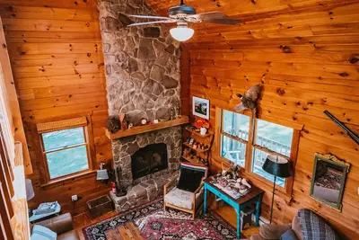 Image de 4-bedroom Vacation Cabin on 50 Private Acres
