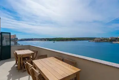 Image de Appartement confortable avec la terrasse et la vue sur le mer Simuni, Pag (A-18386-c)