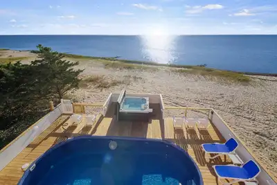 Image de Luxury Soundfront w/ Pool, Hot Tub, Elevator, Watersports Access, Media Room