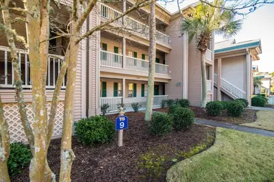 Completely renovated Three bedroom, Three bathroom True Blue condo 1st Floor