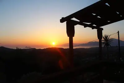 Image de Alonaki House