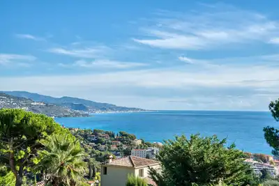 Image de Close to Monaco: newly constructed contemporary 4 Br villa with spectacular view