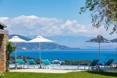 Image de Luxurious 4 Bedroom Villa in an Idyllic Position with Heated Pool and Amazing 180⁰ Sea Views!