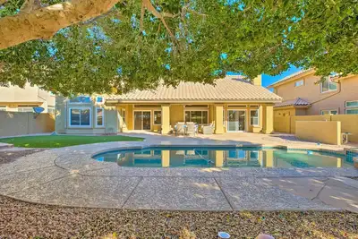 Luxurious Ahwatukee Foothills Villa: Pets Welcome!