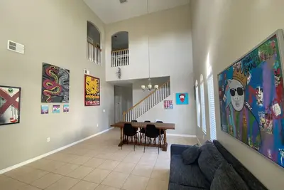 Image de Walk to Super Bowl Lv! Grand Spanish Style Home