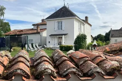 Image de Gite des Roses Sleeps 6 with Gardens