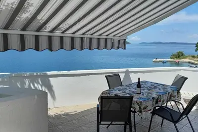 Image de Appartement situé directement sur la mer, avec vue sur la mer et vue imprenable