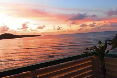 Image de Oceanfront 2 bedroom/2bath in beautiful Bolongo Bay