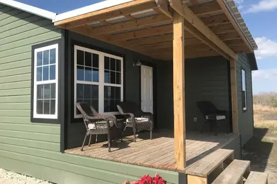 Image de Unwind in the Country. A Birder's retreat!